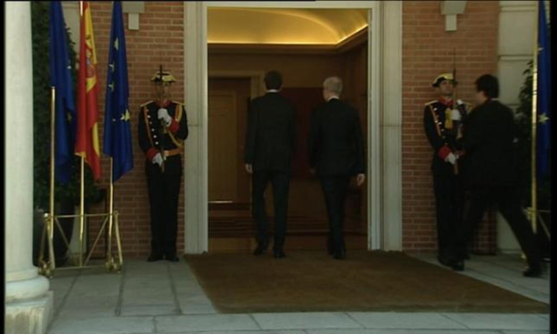 Zapatero exige «responsabilidad» a los países «más poderosos» de la UE