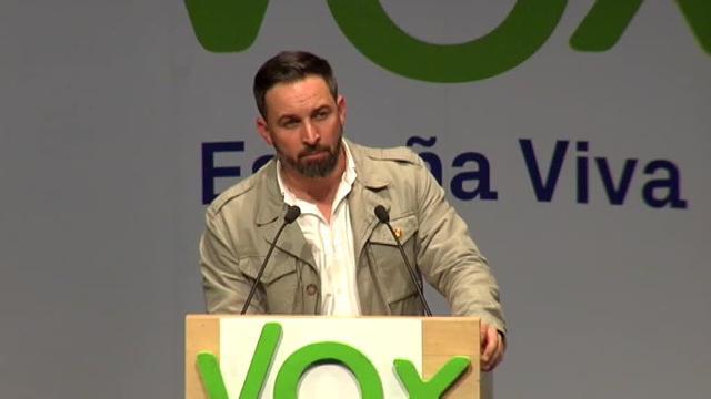 Abascal a Ciudadanos: &quot;O rectifica o le vamos a barrer políticamente&quot;