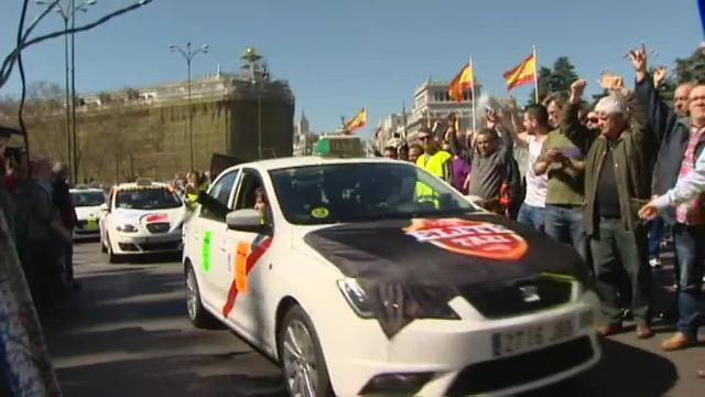 Taxistas protestan contra Uber