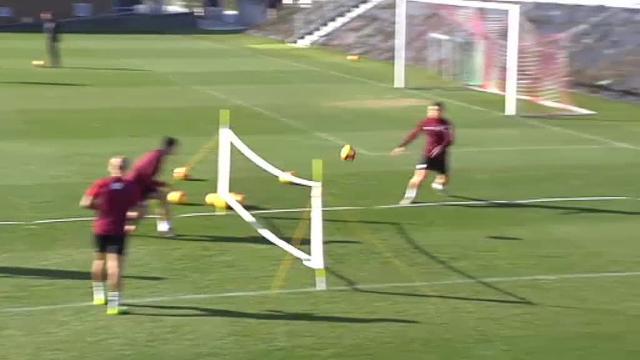 El Athletic continúa preparando el partido ante el Barça