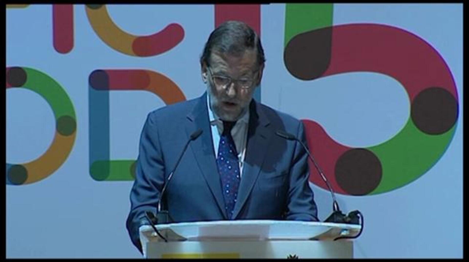 Rajoy insiste en que para ser presidente del Gobierno «al menos hay que haber sido concejal»