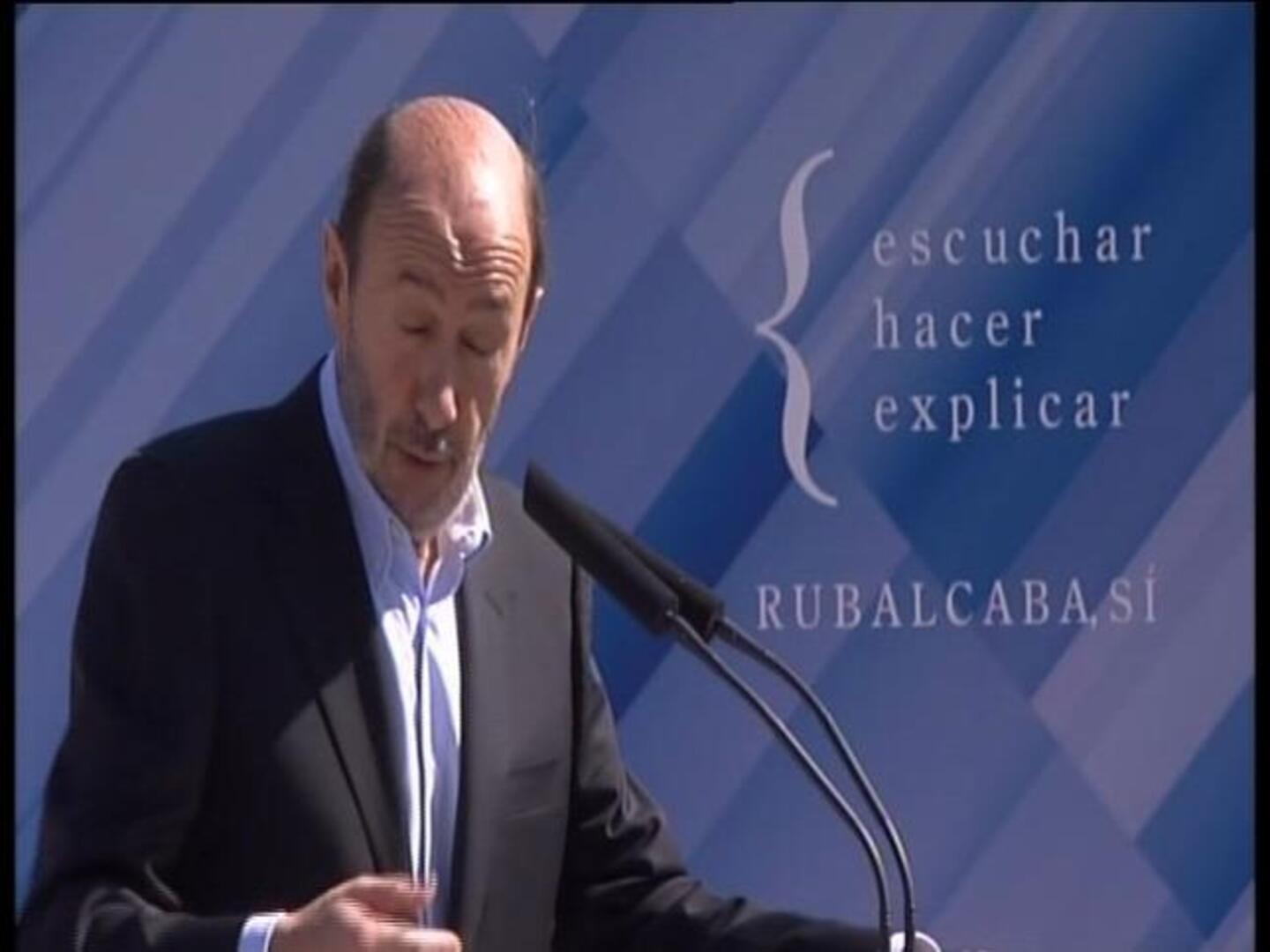 Rubalcaba dice que las CC.AA del PP son la «avanzadilla de los recortes que hará Rajoy»