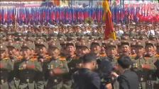 Corea del Norte celebra su 70 aniversario con un desfile edulcorado