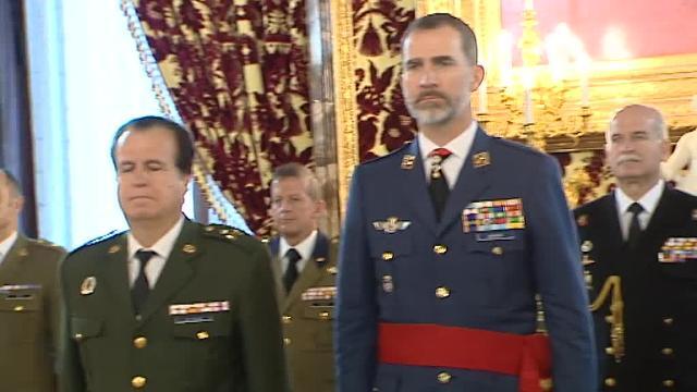 El Rey ha guardado un minuto de silencio este jueves en el Palacio Real durante las audiencias militares