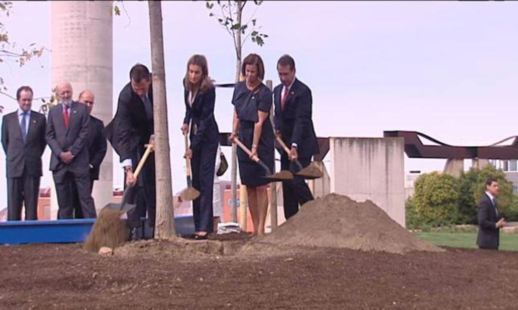 Los Príncipes homenajean a víctimas del terrorismo en el aniversario del 11-S