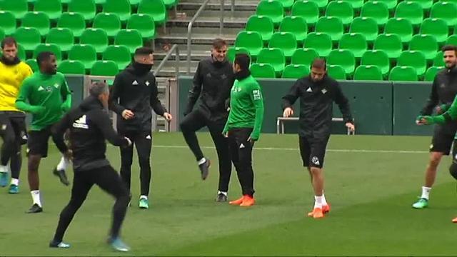 Sanabria entra en la convocatoria del Betis para el encuentro ante el Girona