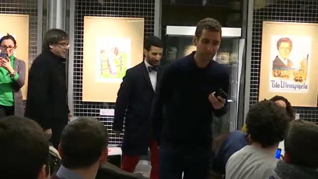 Puigdemont llega a un acto en Gante con los jóvenes liberales flamencos