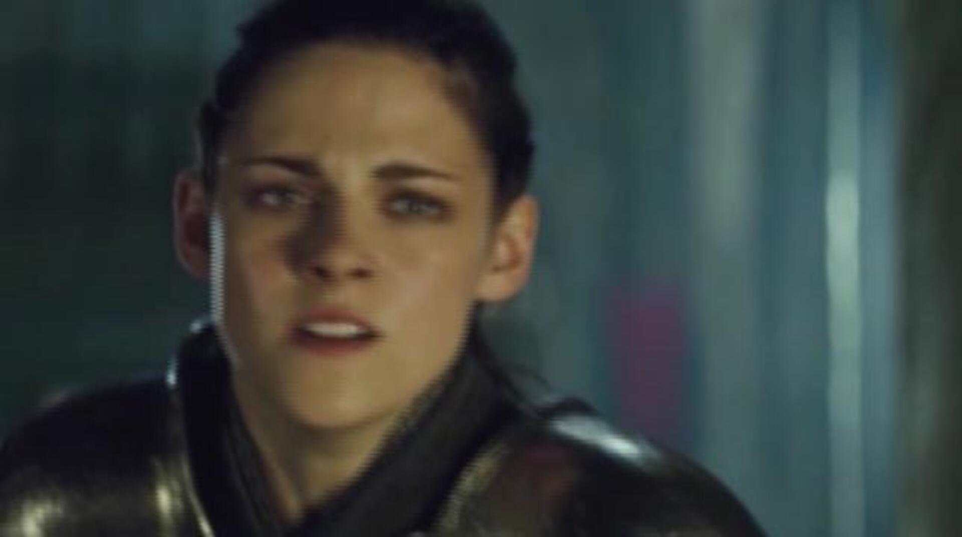 Kristen Stewart pide perdón a Robert Pattinson de manera pública por serle infiel