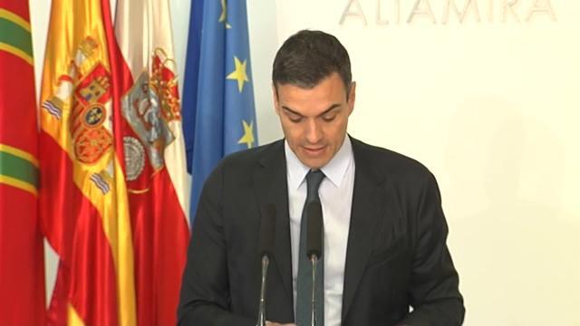 Sánchez: &quot;Hay personas que echan de menos las cavernas&quot;