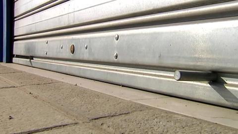 Concentración de los vecinos de Arahal contra la violencia