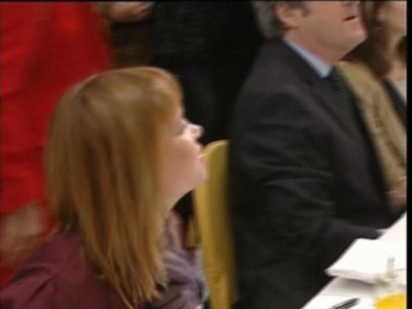 Zapatero advierte a las CC.AA. que si no controlan el gasto «actuará el Gobierno»