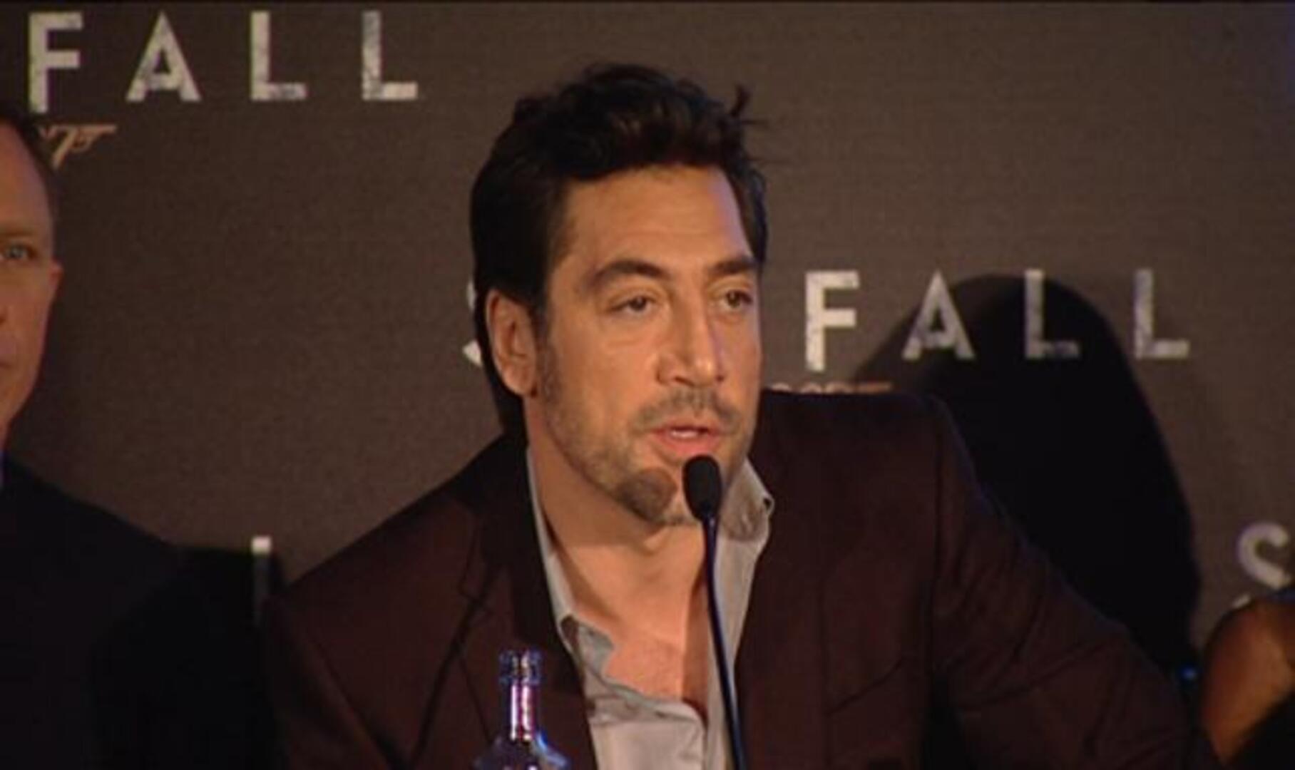 Javier Bardem: «Los villanos de hoy en día son quienes rescatan a los bancos»