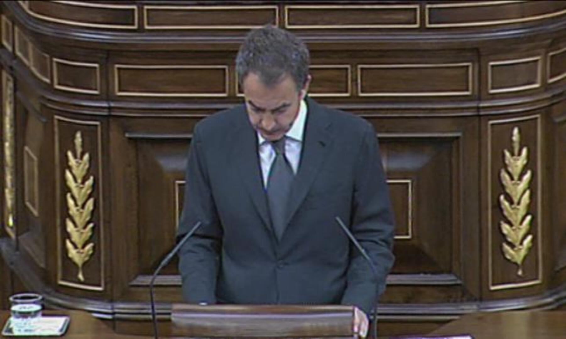 Rajoy exige que Zapatero explique en el Congreso la «grave situación» de España