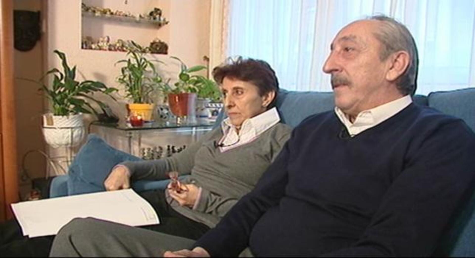 Los afectados por el robo de niños piden incluir el ADN en los historiales médicos