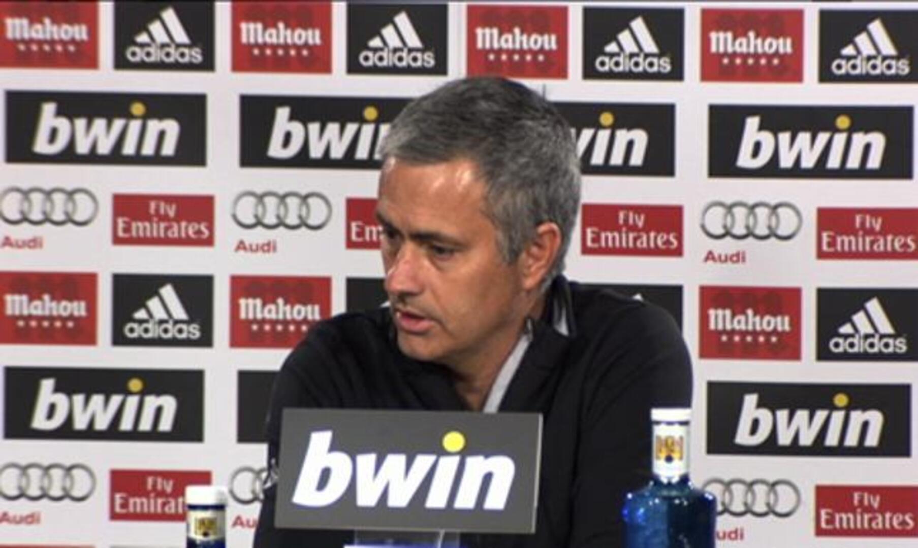 Mourinho: «No critico al árbitro, pero se ha equivocado en dos penaltis»