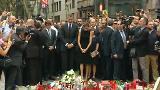 Gritos de «Viva el Rey» en Las Ramblas durante la ofrenda floral en memoria de las víctimas