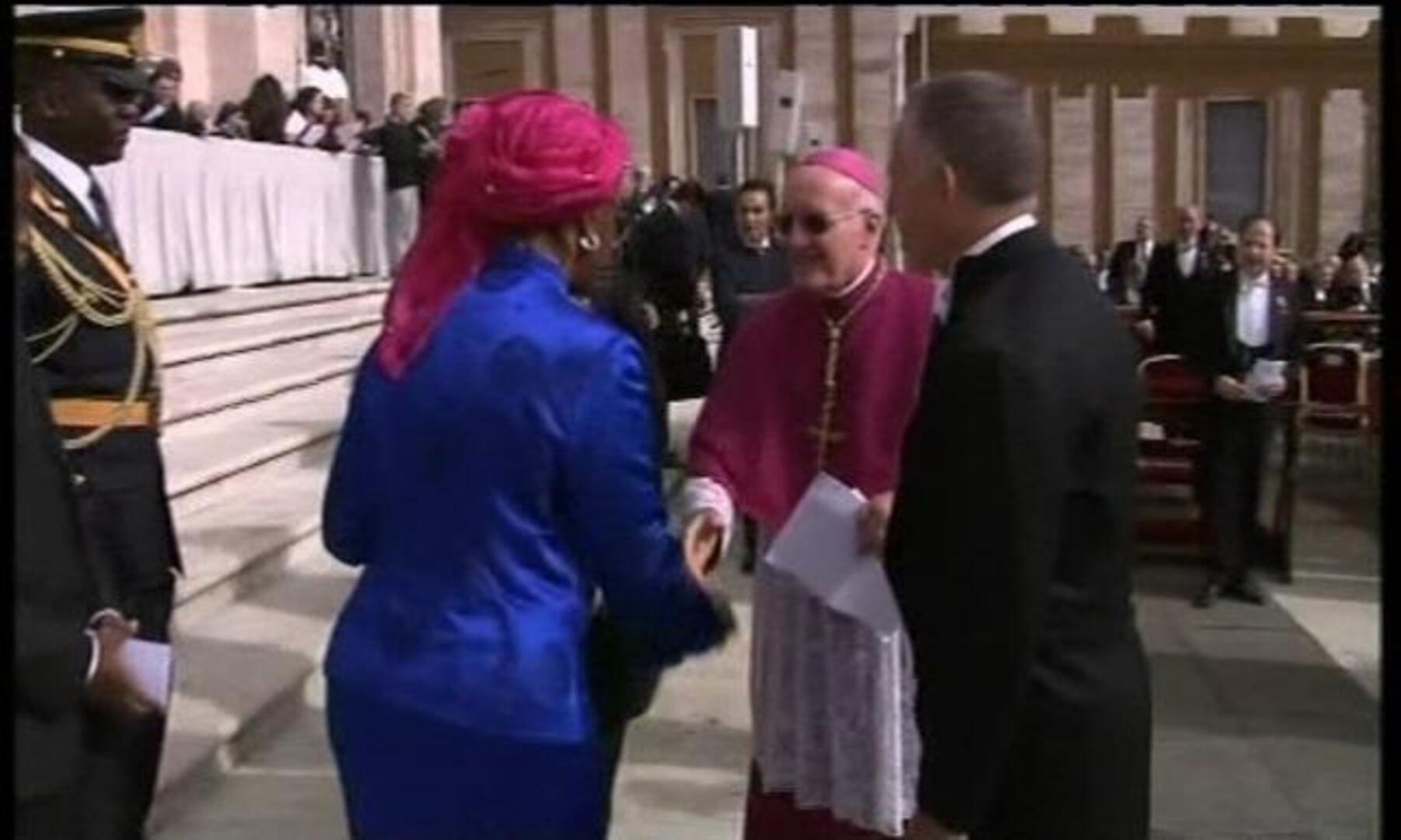 Un millón y medio de peregrinos celebran la beatificación más multitudinaria