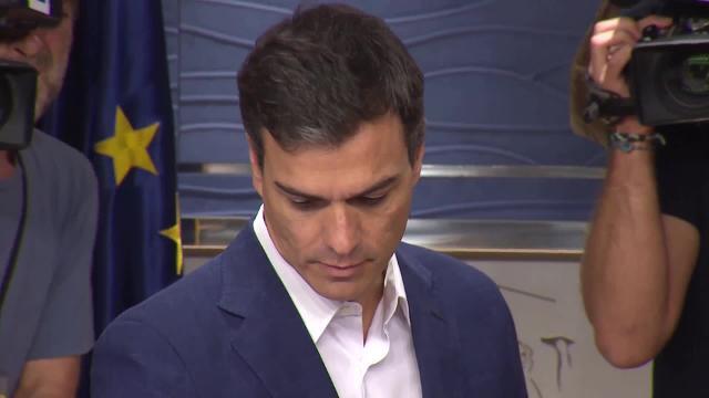 Pedro Sánchez, en un encuentro con militantes en Dos Hermanas (Sevilla)