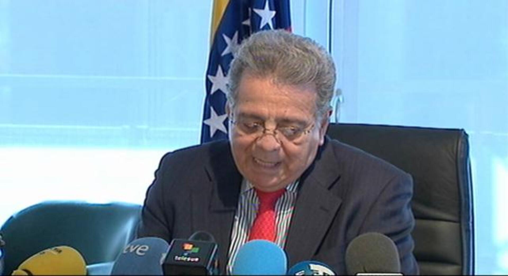 La prensa venezolana llama «embustero» a su embajador en España