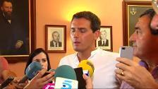 PP y Ciudadanos cargan contra la «agencia de colocación» de Sánchez