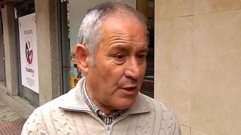 Vídeo: Las cabinas telefónicas, con los días contados