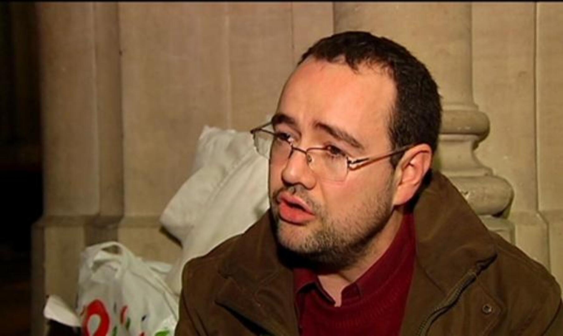 Los encerrados en la UB se preparan para un desalojo inminente