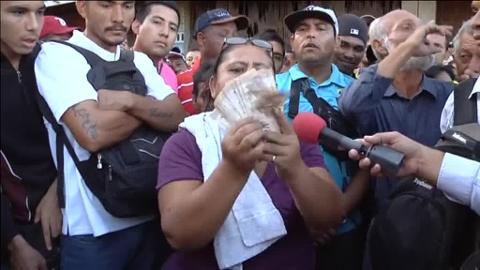 Vídeo: Protestas en Venezuela por la ausencia de billetes