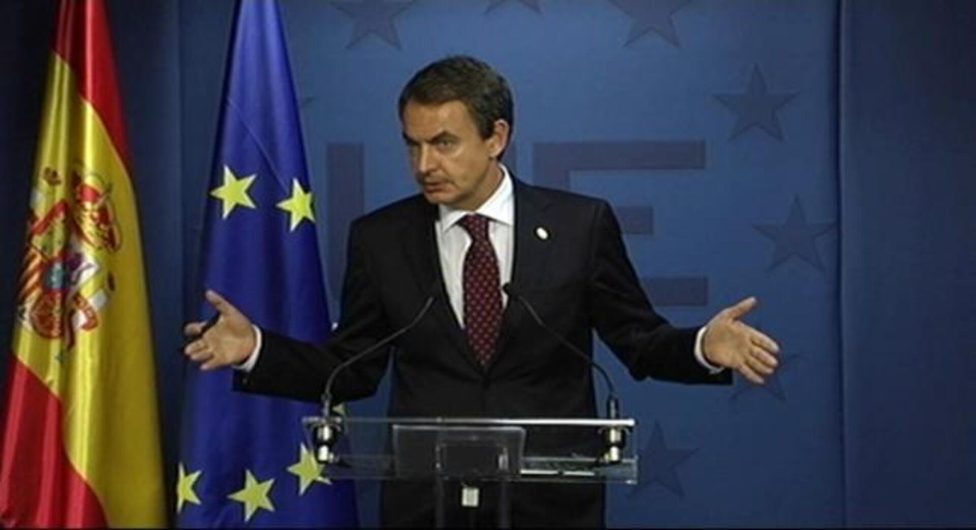 Zapatero carga contra la Comisión Europea por sus acusaciones a Francia en la polémica sobre los gitanos