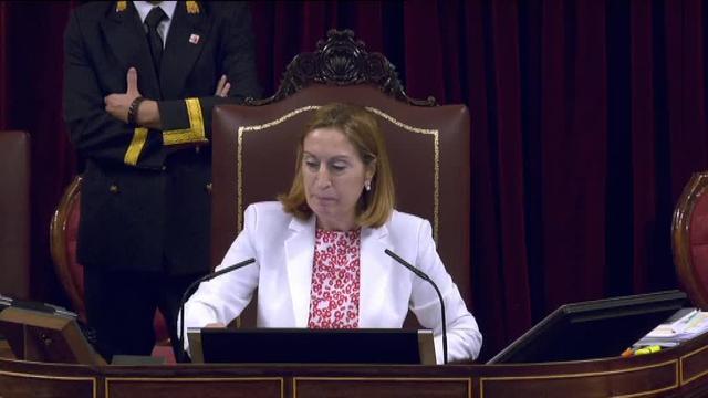 Varios representantes de los estibadores en la tribuna de invitados en el Congreso
