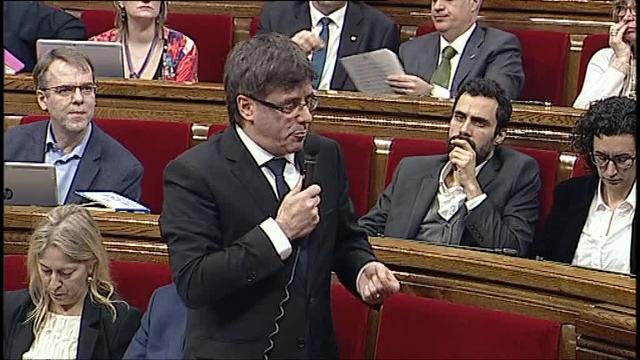 Puigemont, durante la sesión de control en el Parlament