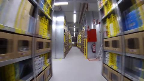 Decenas de personas hacen sus actos de compra en el «Black Friday». En la imagen, en una tienda de México