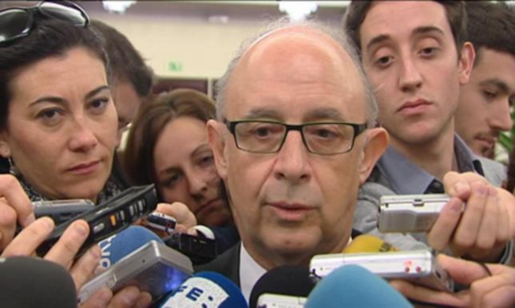 Montoro admite posibles reformas parciales dentro de los grandes impuestos