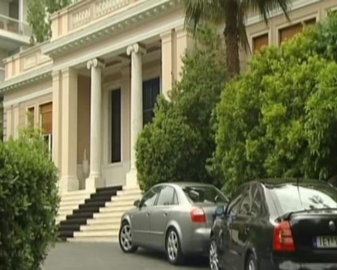 Los griegos votan entre la incertidumbre de su futuro europeo