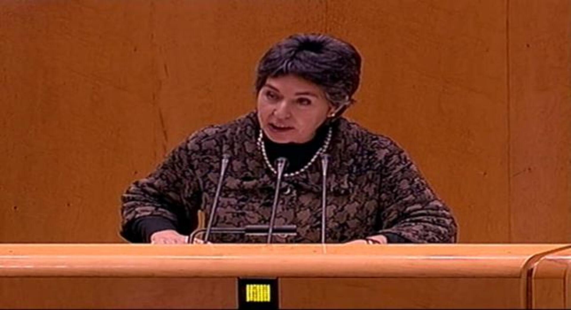 Rebelión de pinganillos en el Senado