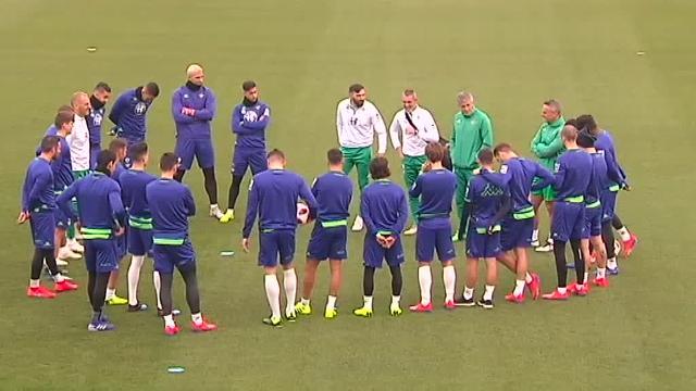 El Betis regresa a los entrenamientos con la novedad de Diego Lainez
