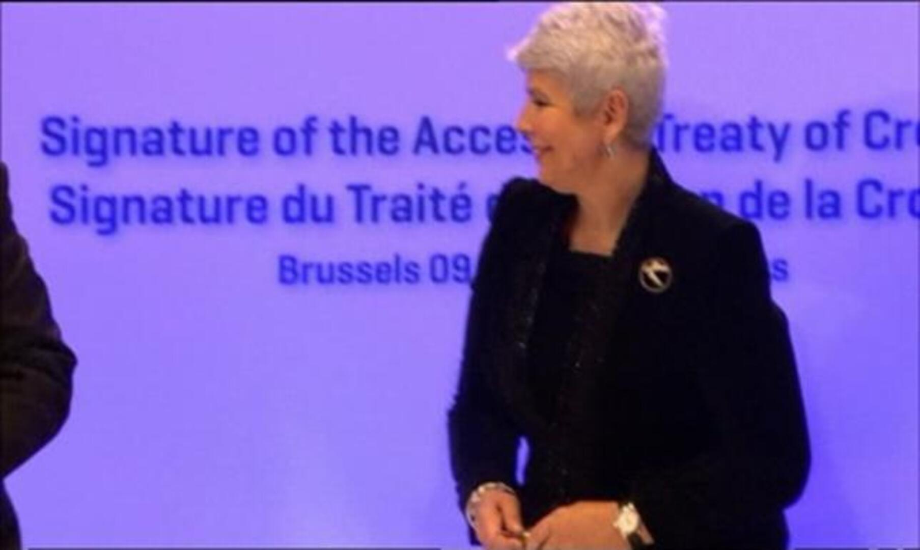 Croacia firma su adhesión a la UE: será el 28º socio en julio de 2013