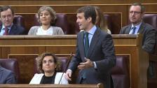 Casado pregunta a Sánchez por los independentistas y éste le responde con el "pasado turbio" del PP con Cospedal