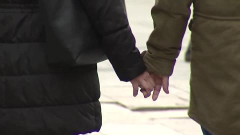 El joven detenido como presunto autor de una paliza a su pareja el pasado día 20 de noviembre en el portal de su domicilio, en San Juan de Alicante