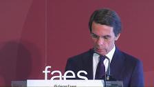 Aznar apuesta por una "alternativa política amplia, frente al independentismo"