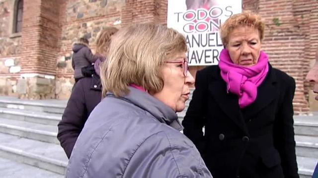 Vídeo: La Guardia Civil investiga tres coches del sospechoso de la desapareción de Manuela Chavero