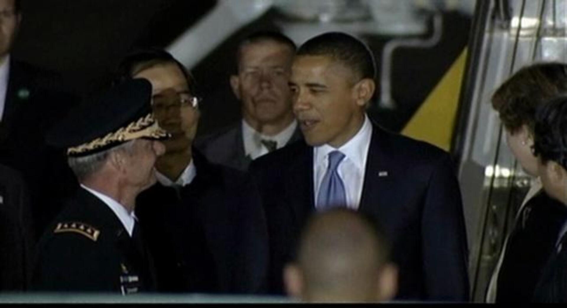 La lluvia agua las protestas «antiglobalización» contra la cumbre del G-20