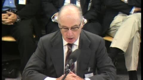 El exdirectivo de Caja Madrid Idelfonso Sánchez Barcoj (c) a su llegada esta mañana a la Audiencia Nacional en San Fernando de Henares