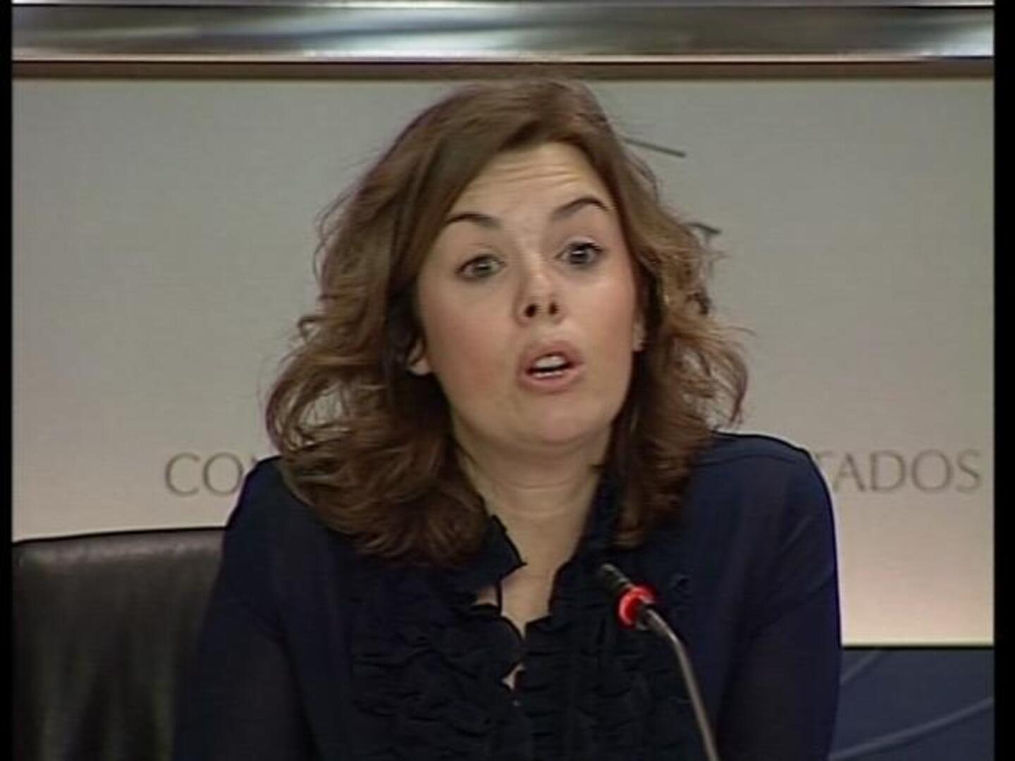 La portavoz del Grupo Popular se baja de internet el acuerdo social para conocerlo