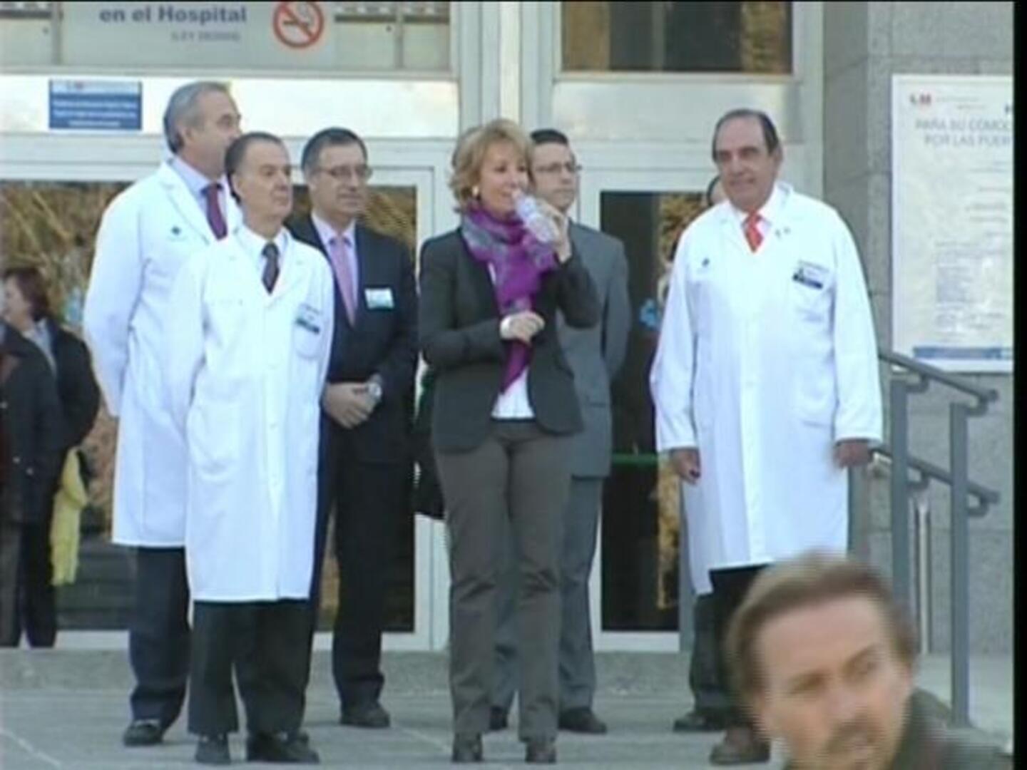 Esperanza Aguirre sale del hospital