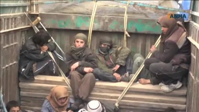 Cientos de civiles huyen del último bastión del Estado Islámico en Siria