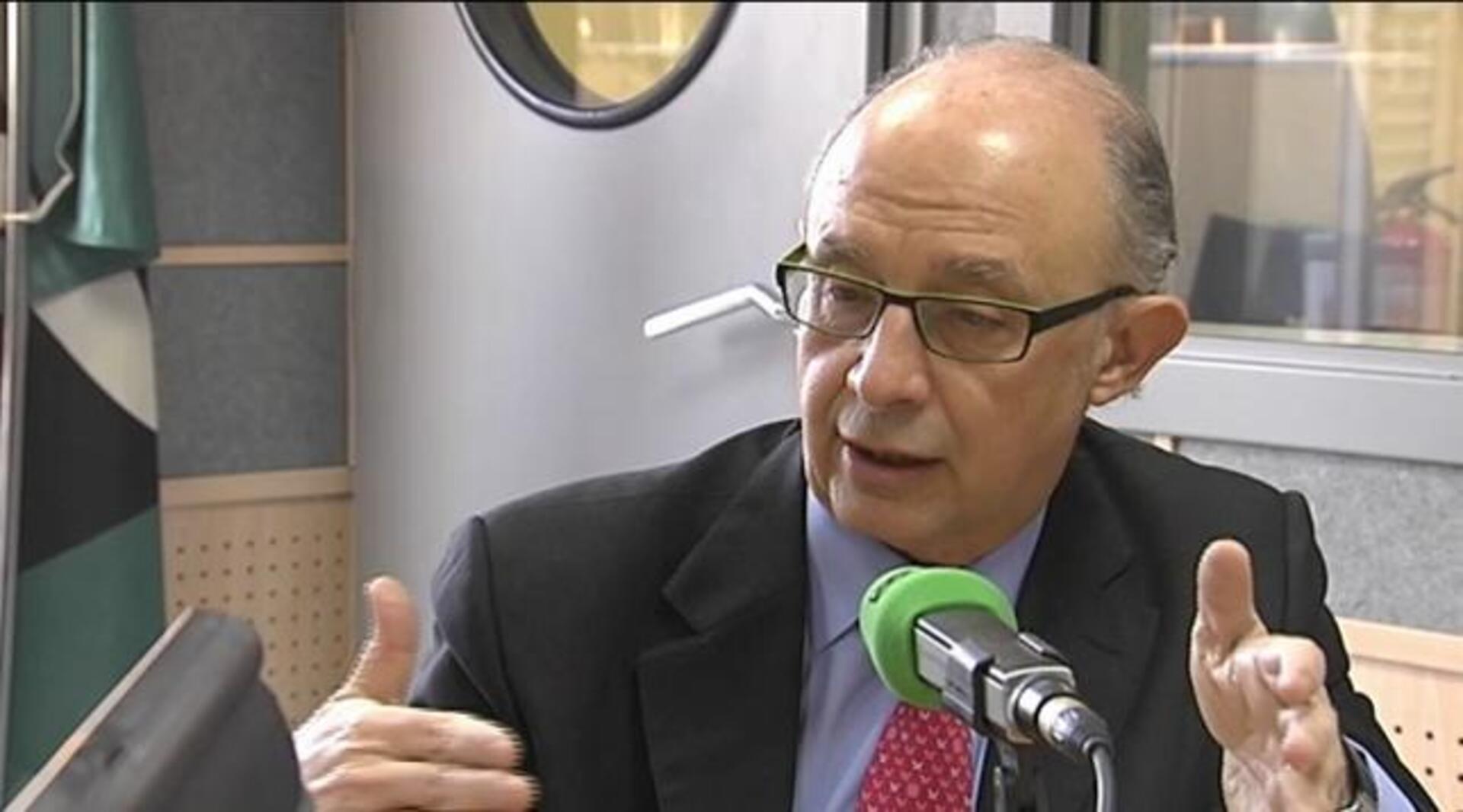 Montoro considera «paradójica» y «contradictoria» la rebaja de Moody's