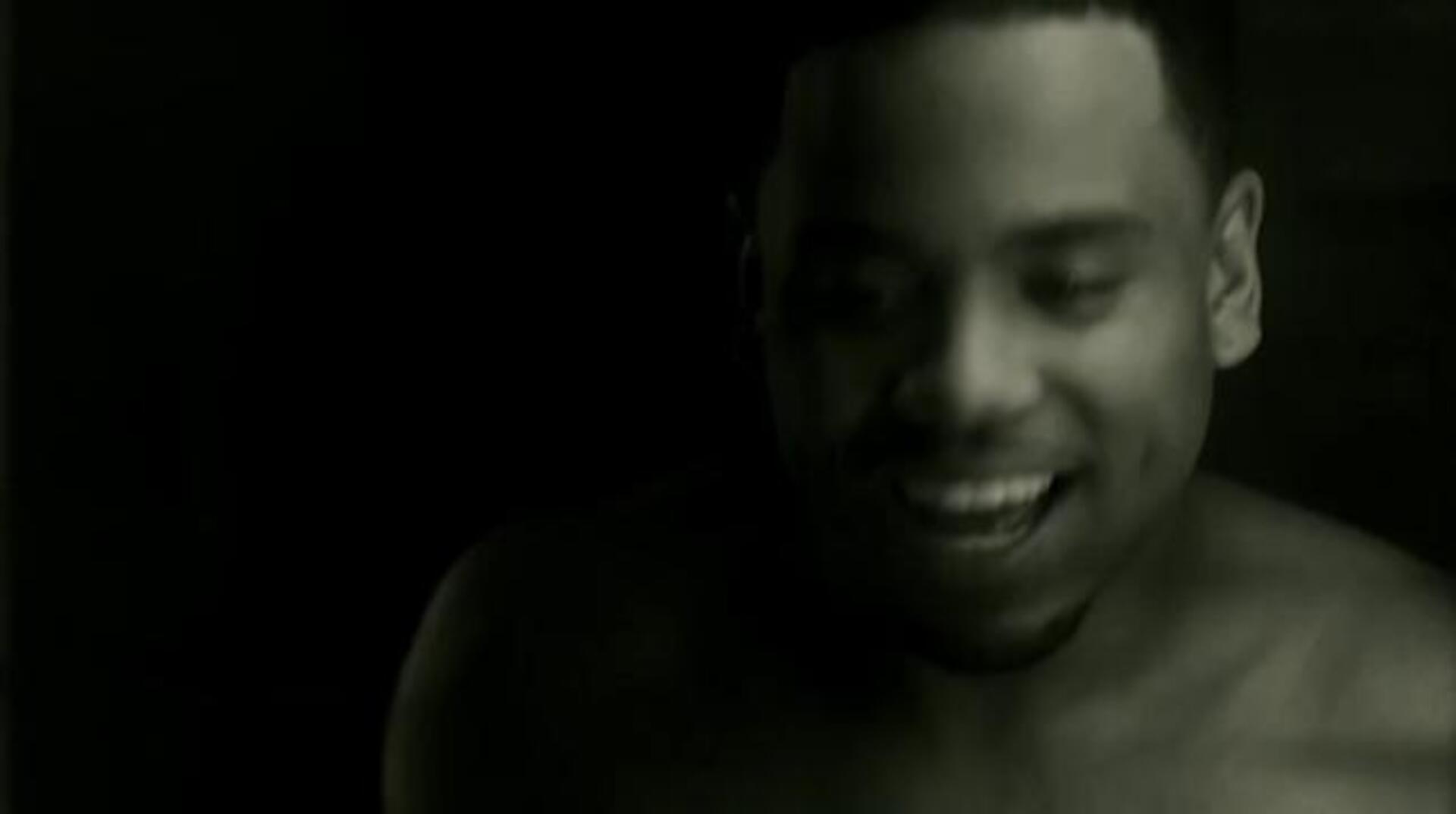 La cantante británica, en un momento del vídeo de su nuevo single «Hello»