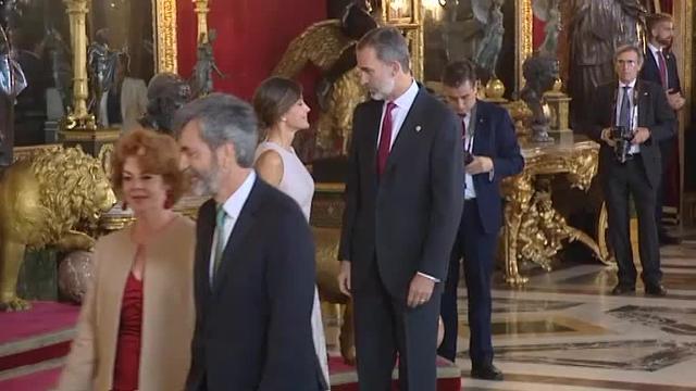 El lapsus de Pedro Sánchez durante el besamanos en el Palacio Real