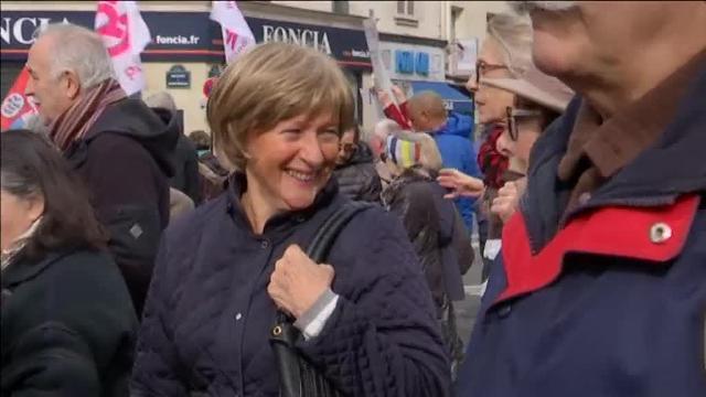 Los jubilados franceses salen a la calle para protestar por la subida de impuestos