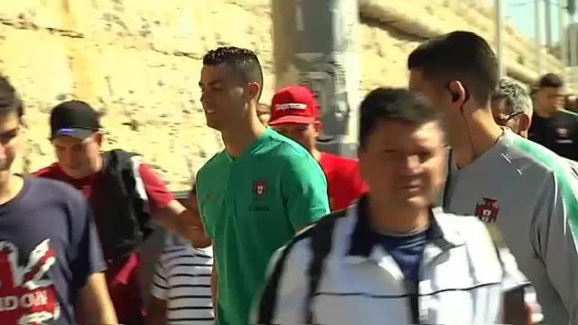 Cristiano Ronaldo, &quot;feliz&quot; de volver a casa con su selección